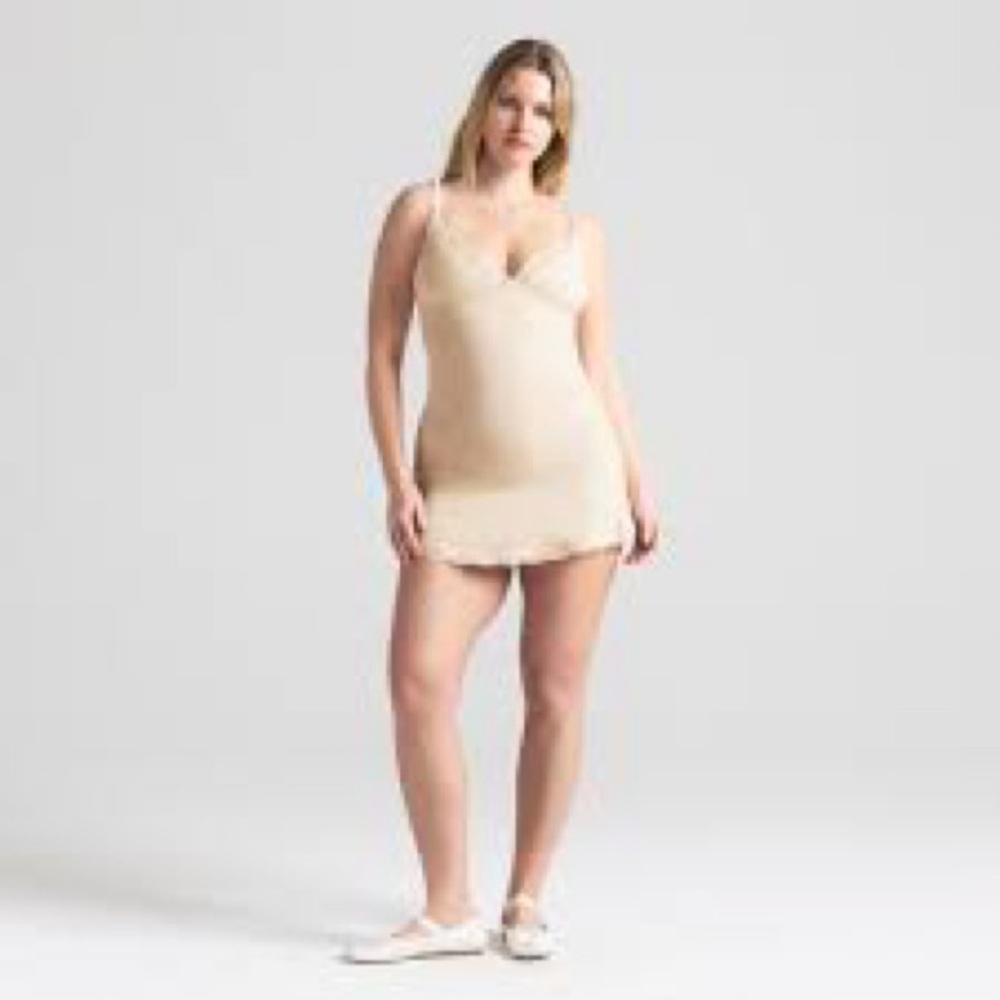SKIMS Cotton Lace Slip Dress Butter - Picture 2 of 9